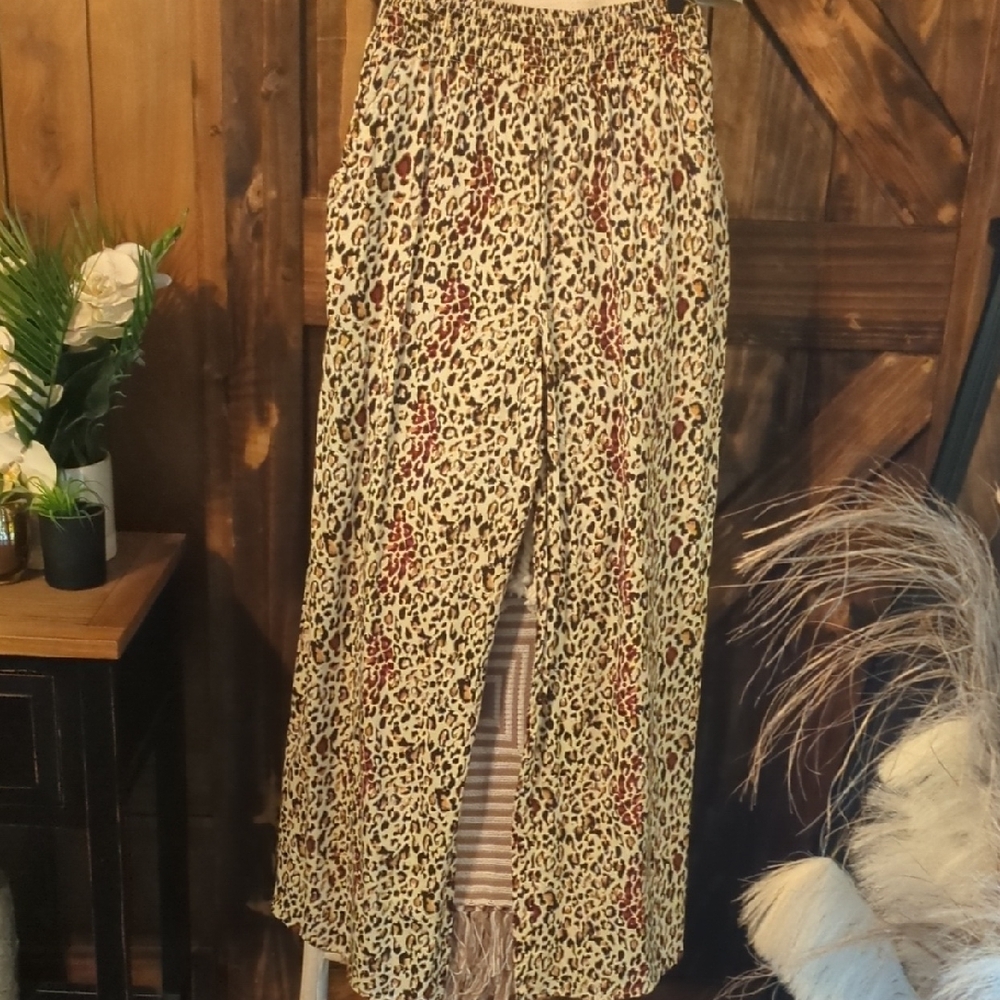 Leopard Print Wide-Leg Pants